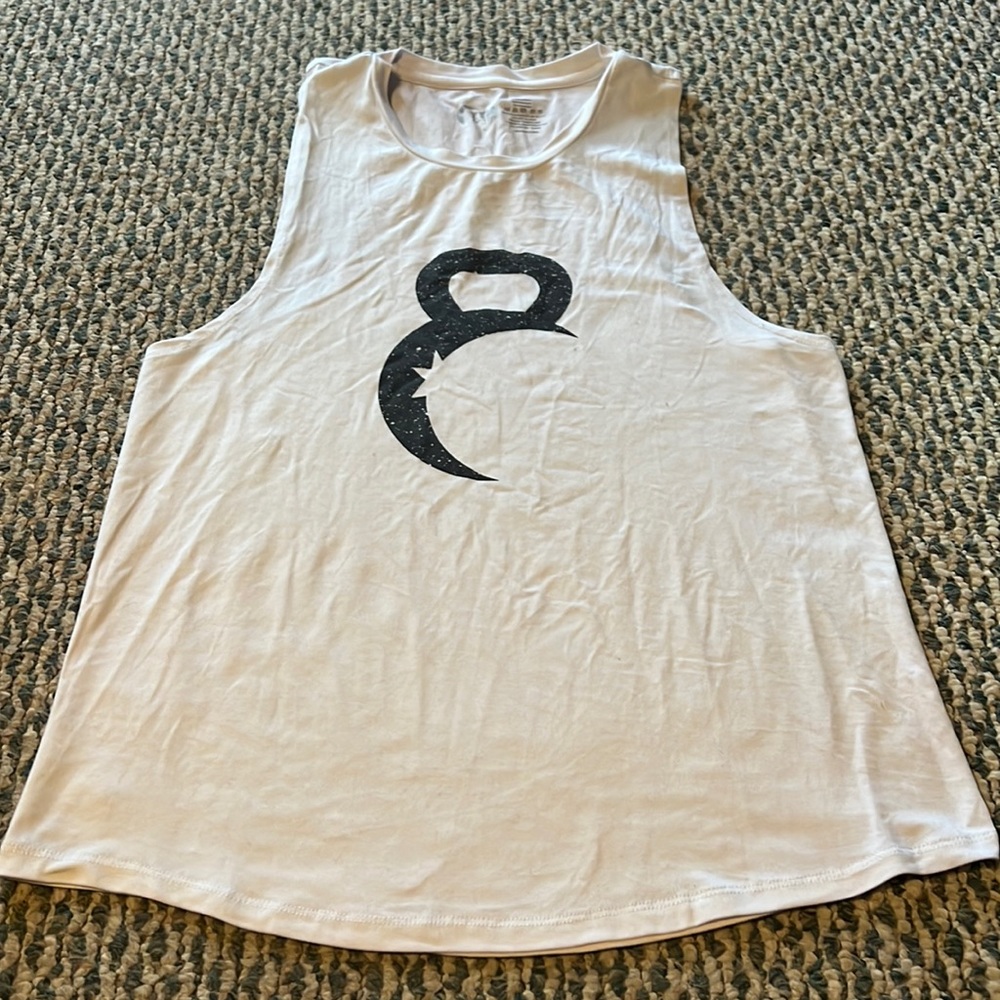 White kettle moon tank